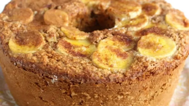 Receita de Bolo de Banana Simples Fofinho 4.7 (103)