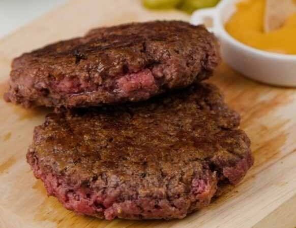 Hambúrguer Caseiro Artesanal: Receita Fácil Feito a mão 5 (25)