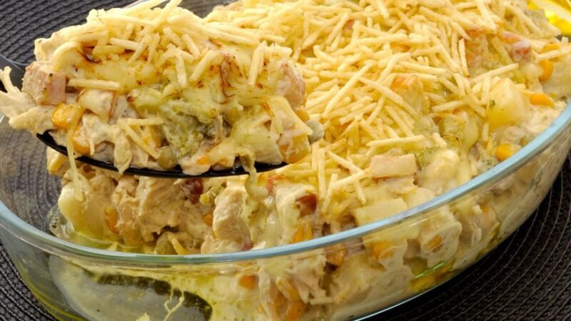 Receita de Fricassê de Frango: A Combinação Perfeita de Sabor e Praticidade! 5 (15)