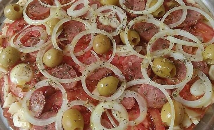 Pizza de Calabresa com Massa de Liquidificador: Pronta em Minuto 5 (9)
