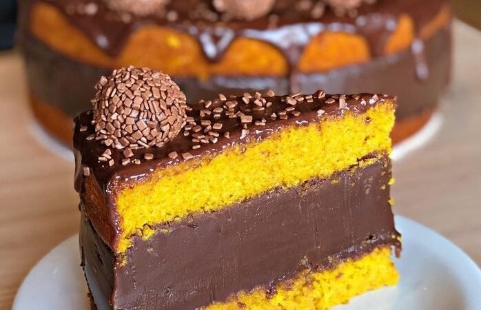 Bolo de Cenoura Recheado com Brigadeiro Receita Fofinha e Irresistível 5 (11)