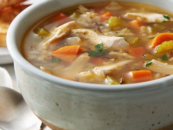 Como Fazer Canja de Arroz com Frango Desfiado: Uma Receita Simples e Cheia de Sabor 5 (12)