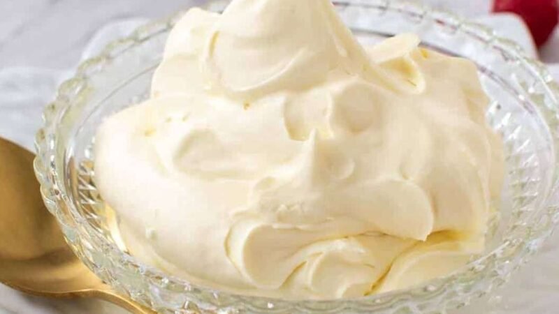 Bolo com Recheio de Mascarpone – Simples, Cremoso e Perfeito! 🎂💫 5 (16)