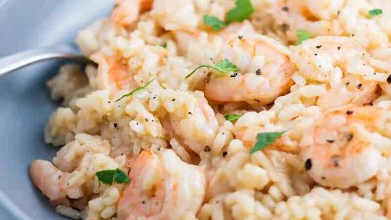 Risoto de Camarão Cremoso Simples: Receita Fácil e Saborosa para Impressionar 5 (17)