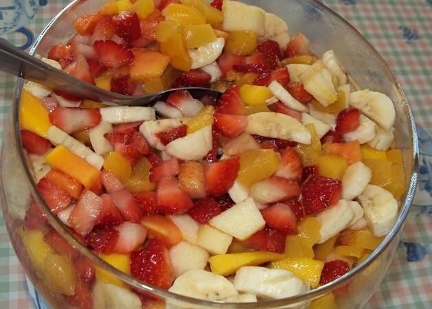 Frutas Frescas Fatiadas simples leves e refrescantes 5 (11)