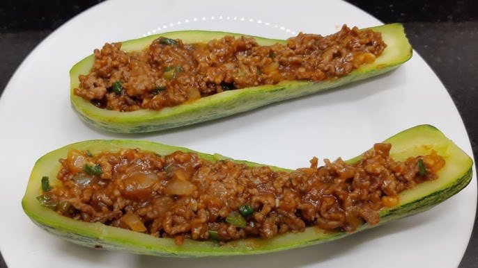 Abobrinha Recheada com Carne Moída