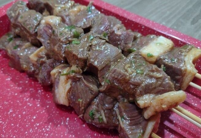 Espetinho de Carne Temperado Receita Suculenta que Vai Surpreender 5 (12)