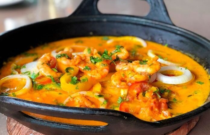 Como Fazer Moqueca de Camarão Baiana de Forma Simples 5 (11)