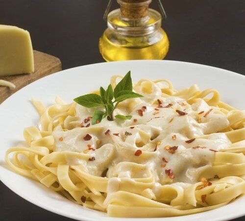 Receita de Talharim ao Molho Branco: Massa Cremosa e Irresistível 5 (19)