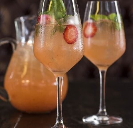 Como Fazer Sangria de Espumante com Frutas: Refrescante e Saborosa 5 (14)