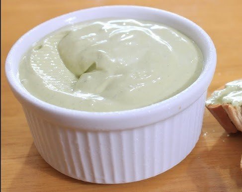 Maionese caseira simples de liquidificador