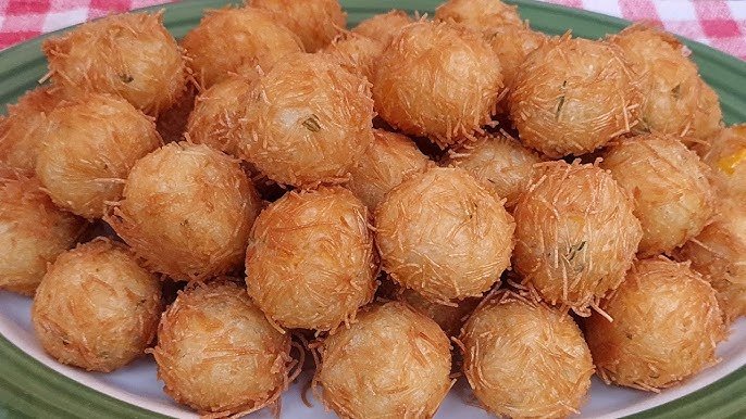 Bolinha de Queijo com 3 Ingredientes