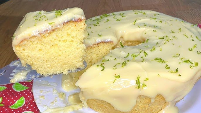 Bolo de Limão Fofinho e Úmido de Liquidificador