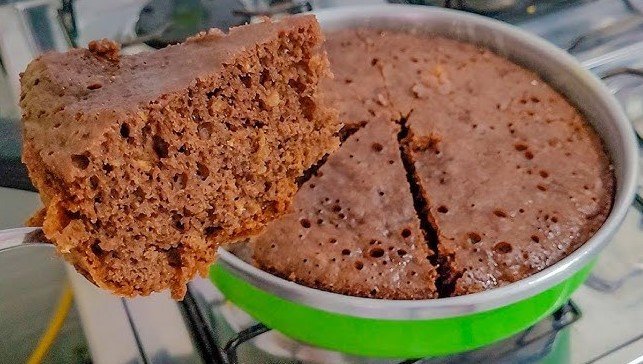 Bolo na Frigideira de Chocolate para o Café da Manhã