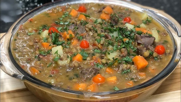 Sopa de Lentilha com Legumes Saudável e Saborosa