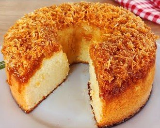 Bolo de Mandioca com Cocada