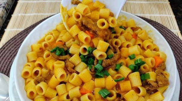 Sopa de Carne Moída com Legumes e Macarrão