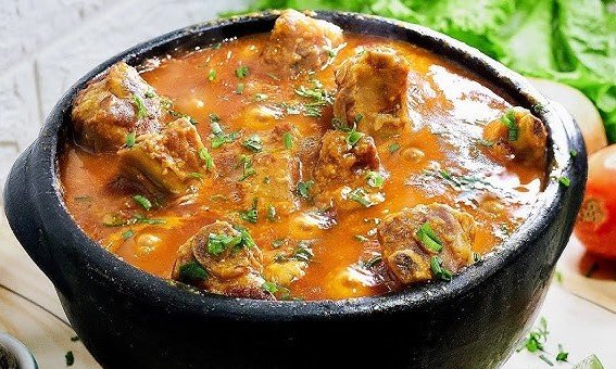 Canjiquinha com Costelinha de Porco