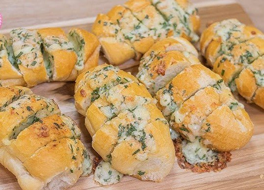 Pão de Alho com Calabresa