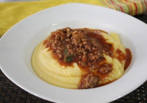 Polenta com Carne Moída
