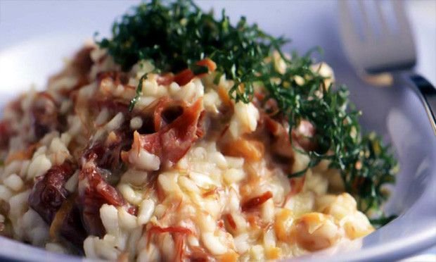 Risoto de Carne Seca, Queijo Coalho e Crispy de Couve