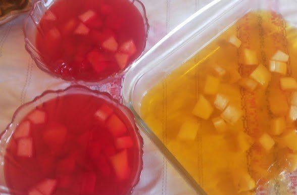 Salada de Frutas com Gelatina