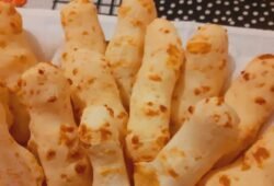 como fazer biscoito de polvilho azedo