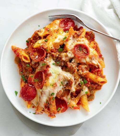 Macarronda com Calabresa e Queijo