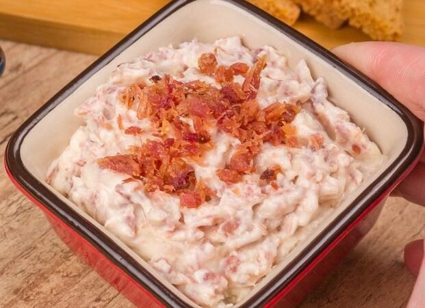 Patê de Queijo com Cebola Caramelizada, Ervas e Bacon 5 (8)