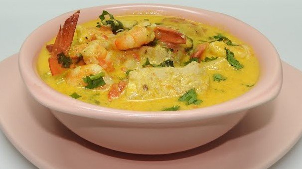 Robalo ao Molho de Camarão e Leite de Coco