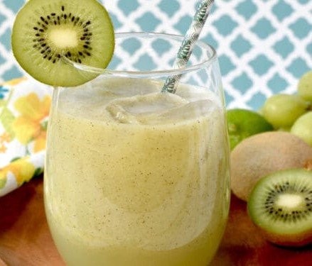 Vitamina de Kiwi com Iogurte Natural