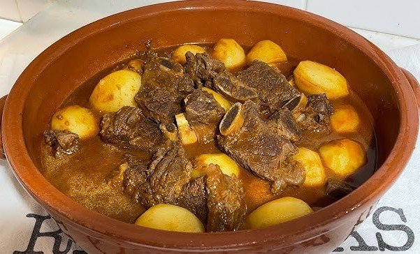 Carne de Vaca Guisada à Portuguesa
