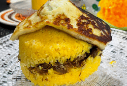 Cuscuz de Flocão com Queijo Coalho