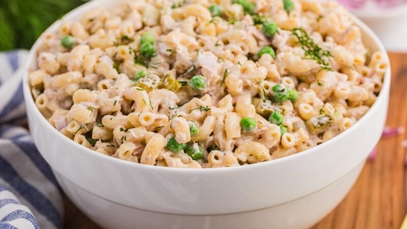 Salada de Macarrão com Bacalhau Simples e Rápida 5 (8)