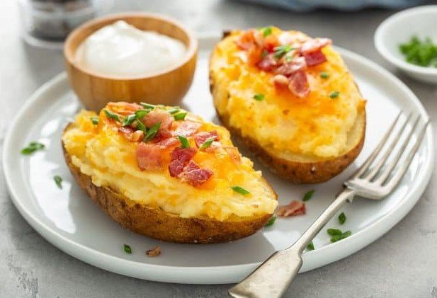 Cesta de Batata Recheada com Queijo