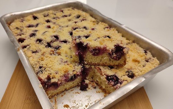 Receita cuca de uva com farofa simples e rápida 5 (8)