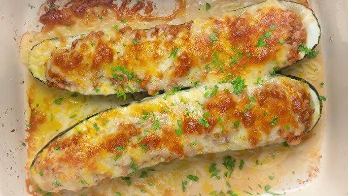 Curgete Recheada com Atum