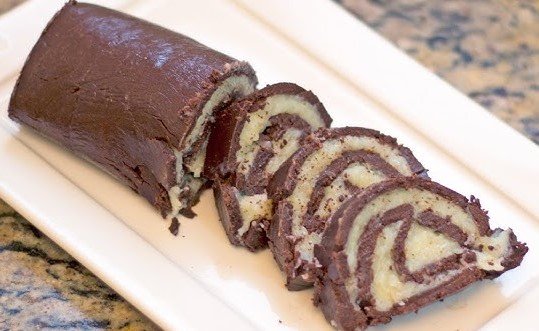 Rocambole de Prestígio sem forno