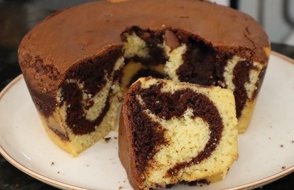 Bolo Mármore Mesclado: Receita Fácil e Imponente 5 (15)