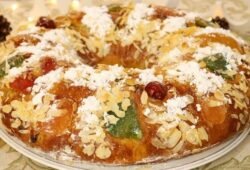 Bolo Rainha de Natal com Frutas Cristalizadas