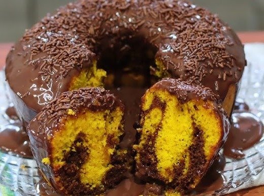 Bolo de Cenoura com Cobertura Cremosa: Receita Caseira Infalível 5 (11)