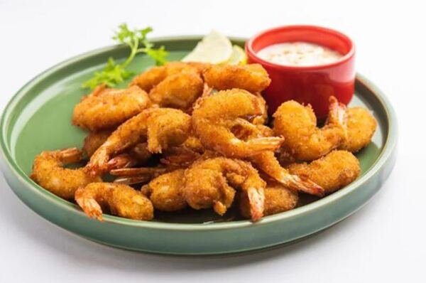 Camarão Empanado Crocante com Molho