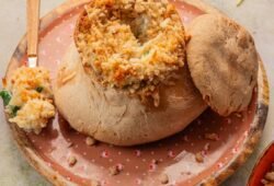 Pao recheado com bacalhau e alheira