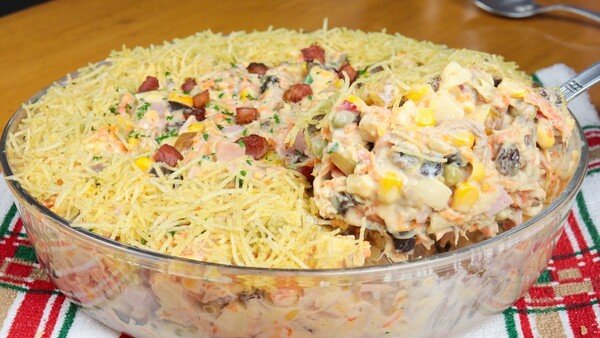 Salada de Salpicão Natalino com Maionese Caseira