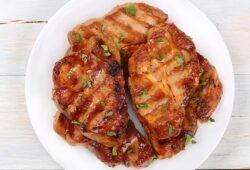 me de a receita Febras de porco grelhadas Prato principal fácil o url