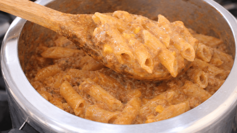 Macarrão de Panela de Pressão Cremoso: Receita 10 Minutos 5 (12)