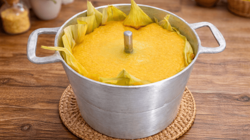 PAMONHA NA CUSCUZEIRA JEITO RÁPIDO DE FAZER EM CASA 5 (19)