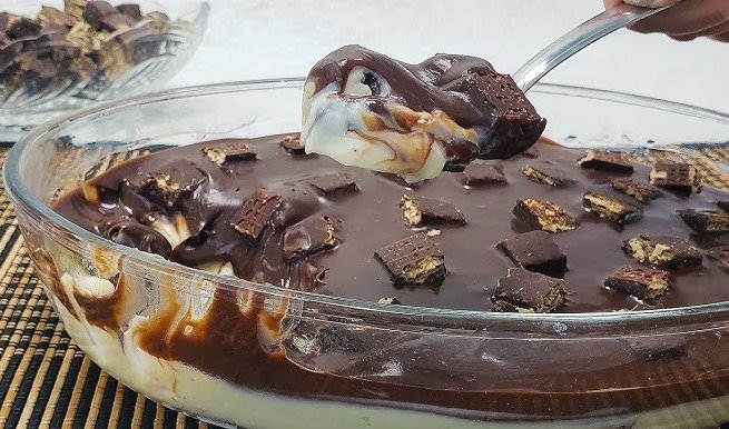 Pavê de Chocolate Fácil com Bis Cremoso e Simples 5 (12)