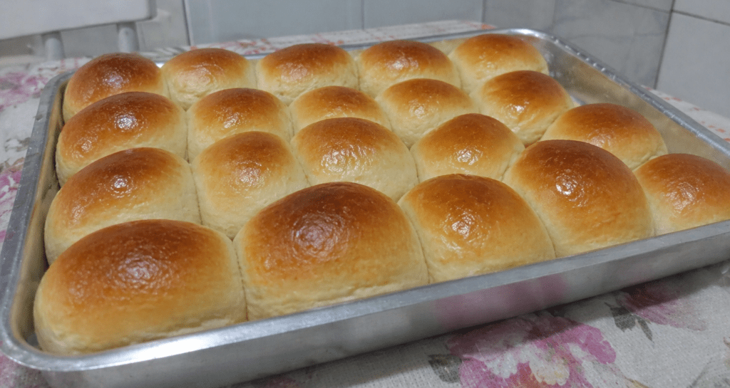 Receita de Mini Pão de Leite: Massa Universal Fácil de Fazer