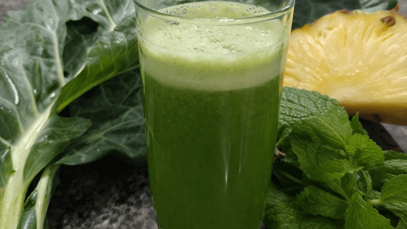 Suco Detox de Couve, Abacaxi e Hortelã: Desinche  Corpo 5 (24)